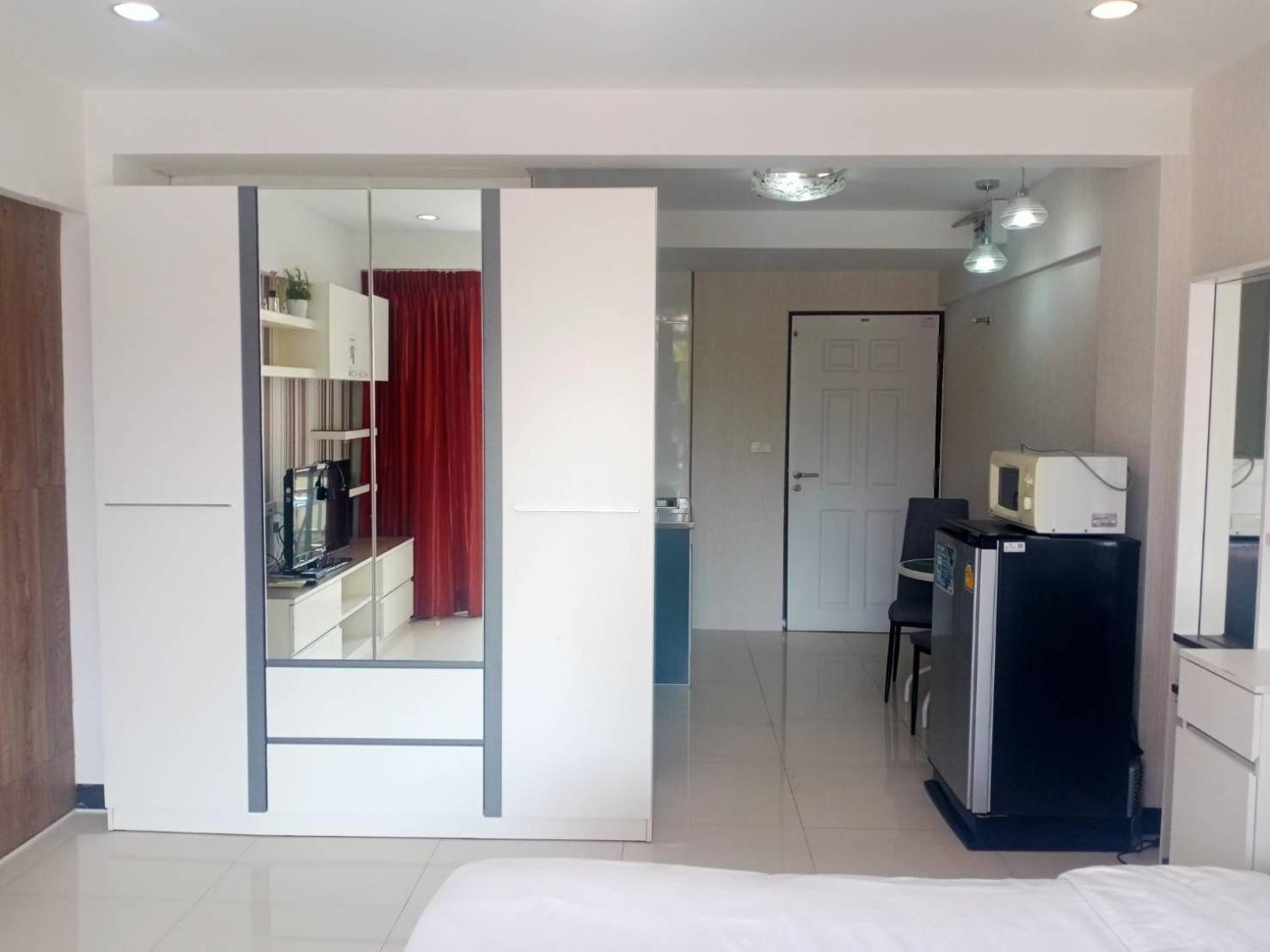 Baan Sabai Rama IV Apartment Bangkok Eksteriør billede