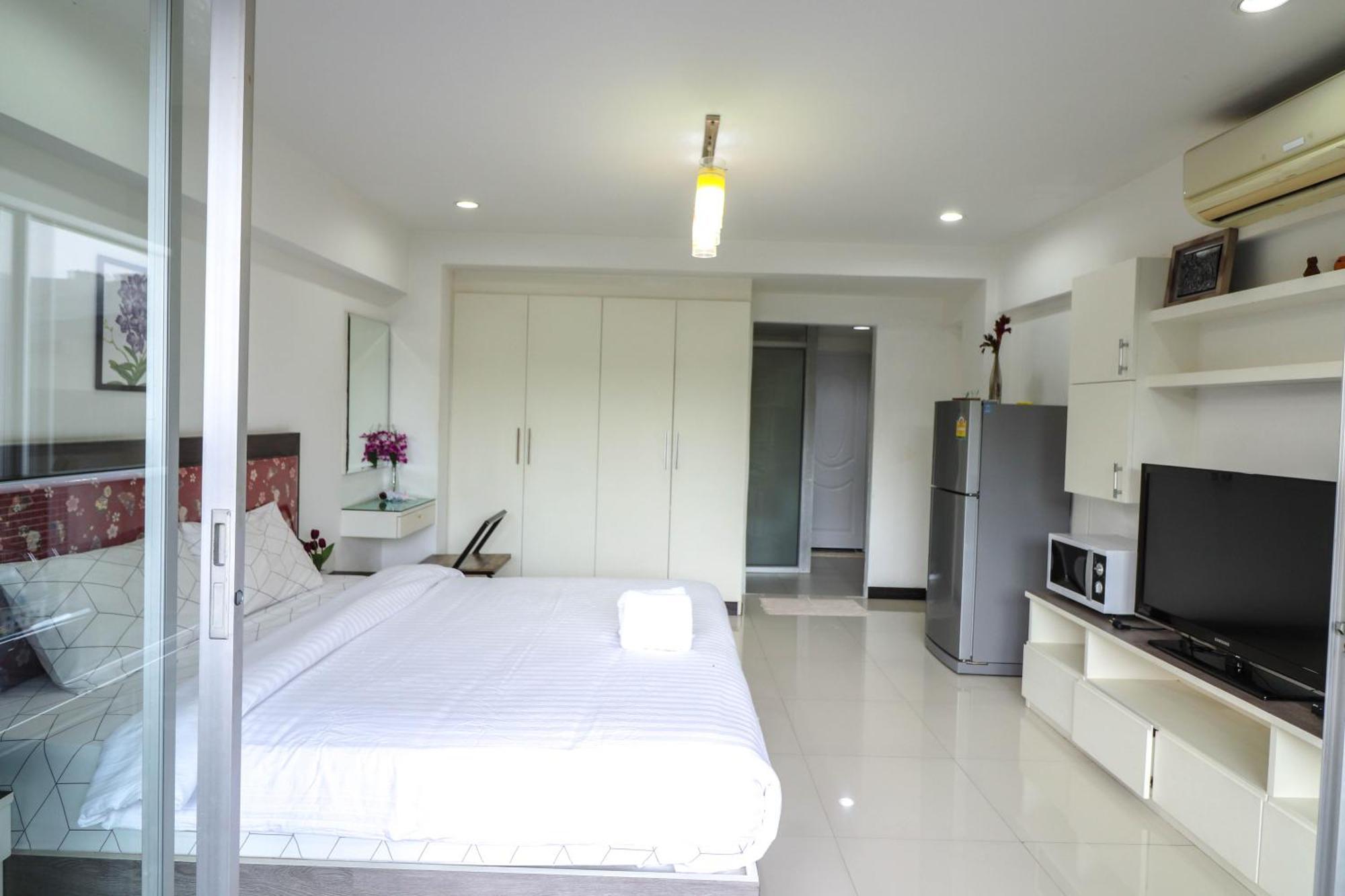 Baan Sabai Rama IV Apartment Bangkok Eksteriør billede