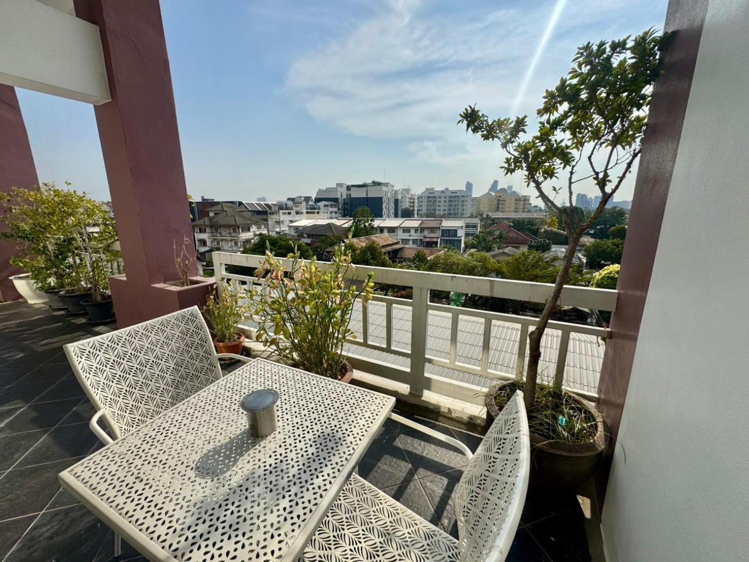 Baan Sabai Rama IV Apartment Bangkok Eksteriør billede